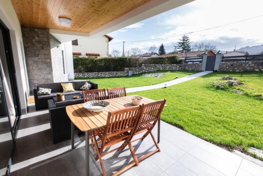 La Llosina Vivienda Vacacional Alquiler Integro Llanes Extérieur photo